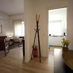 Διαμέρισμα Vigna Clara 2br House *
